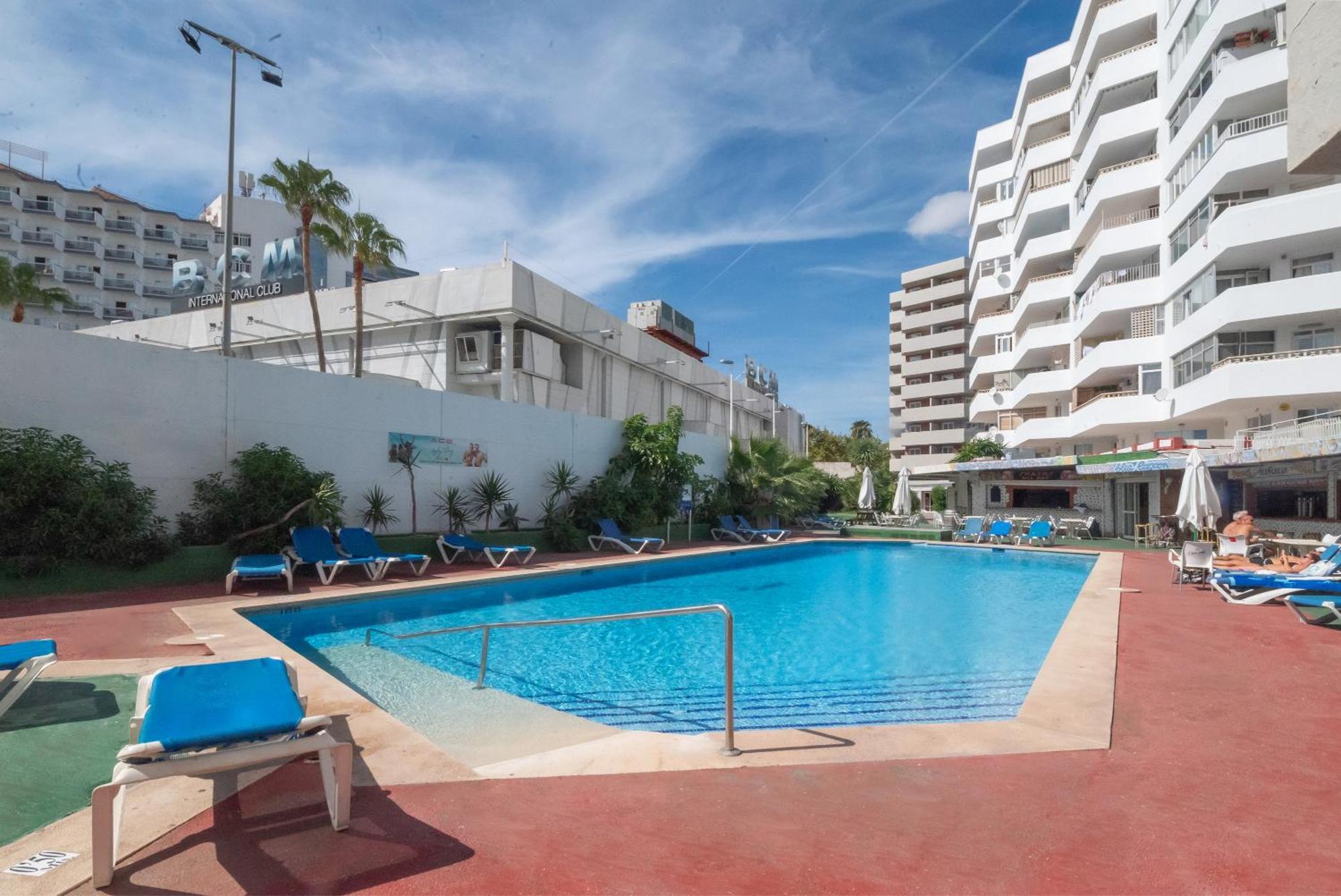 Magalluf Playa Apartments - Adults Only Exterior photo